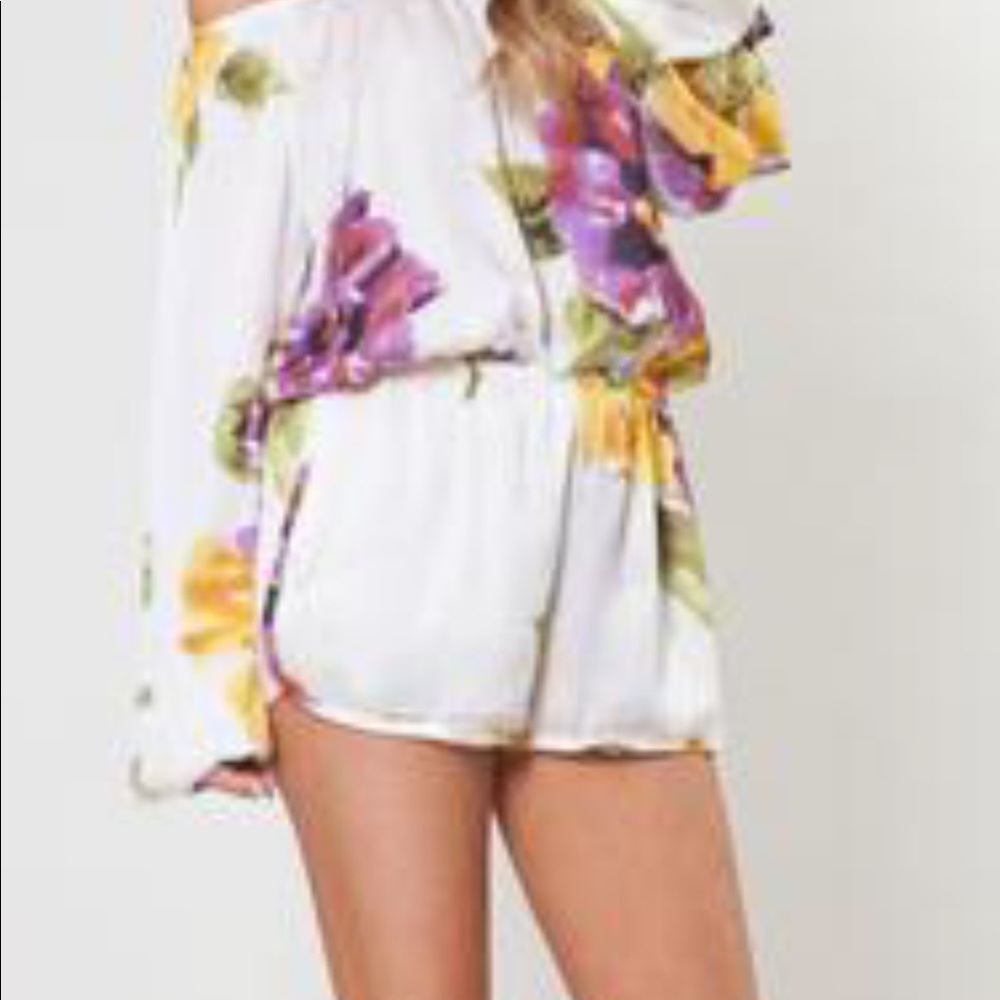 Show me your mumu Carlita floral romper medium